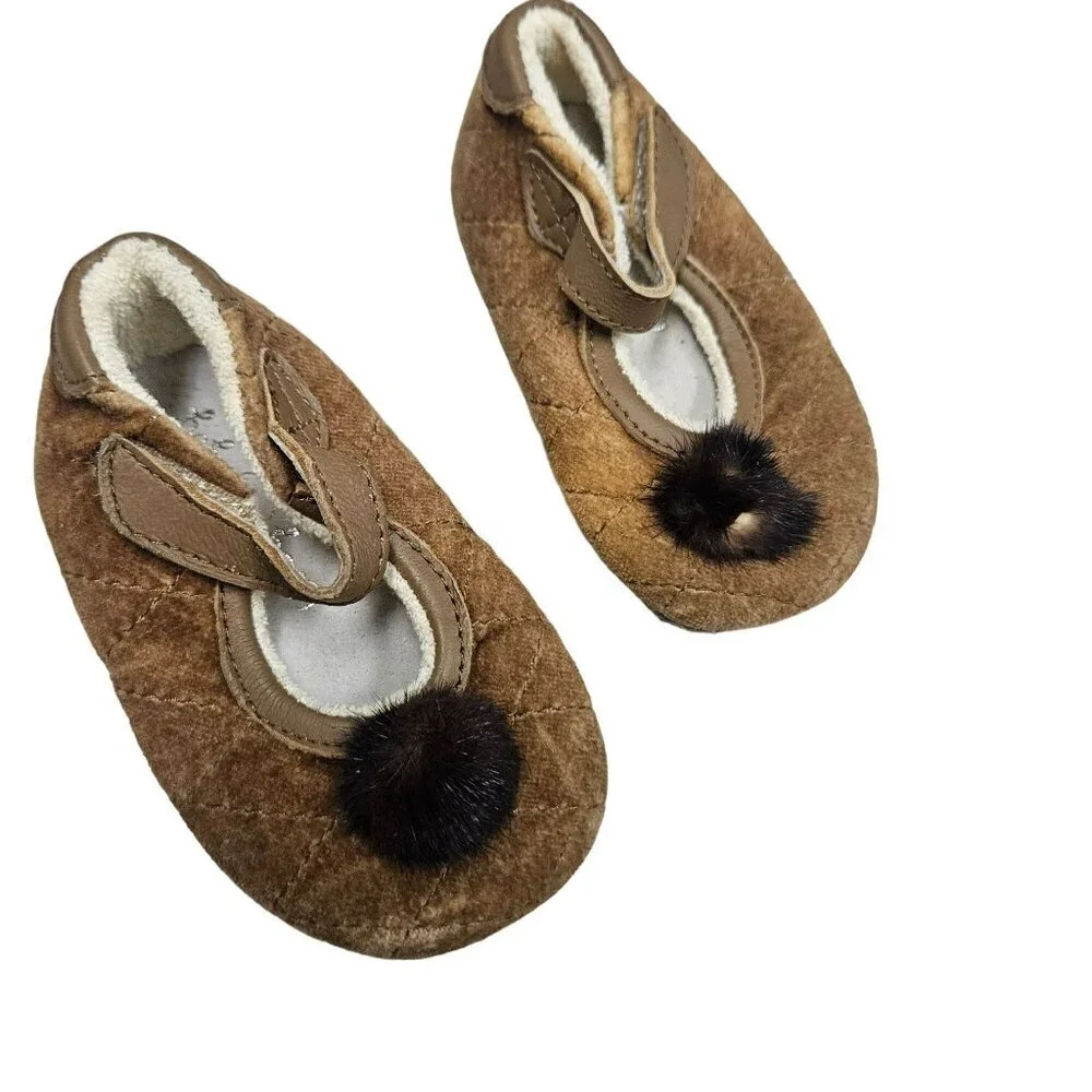 Beba Bean Infant Shoes Fur‎ Pom-Poms & Hook-And-Loop Closure 3-6 Months